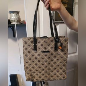 Dooney & Bourke purse